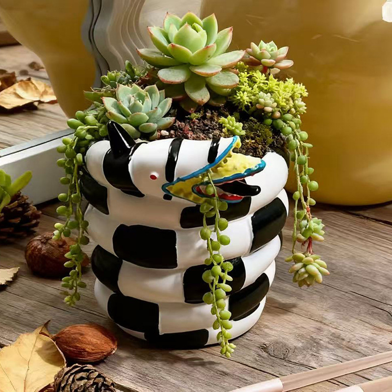 1個入り黒と白の蛇型樹脂製植木鉢 - クリエイティブなDIY - Snake Plant Ceramic のレビューと価格